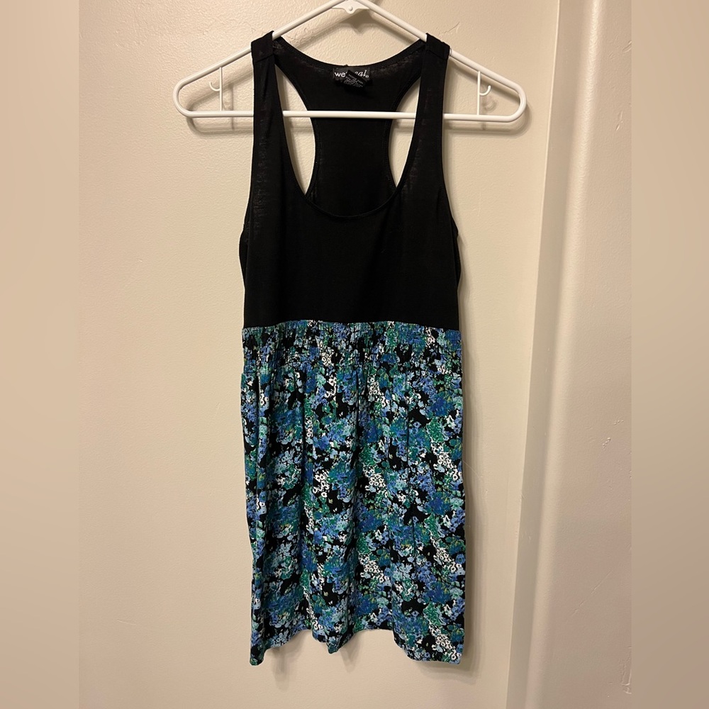 Floral dress with pockets!